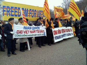 http://vietcongonline.files.wordpress.com/2012/03/147.jpg?w=300&h=225